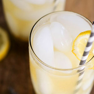 Balsamic Lemonade and Vodka Cocktail Recipe