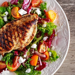 Grilled Fig & Garlic Chicken on Spring Mix Salad Recipe