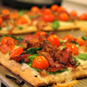 Prosciutto & Brie Flatbread Recipe