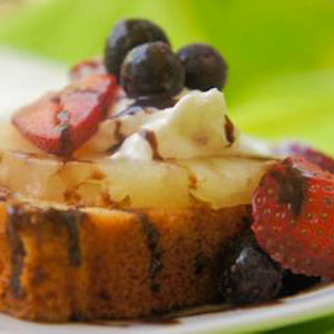 Grilled Pound Cake with Dark Chocolate Balsamic Vinegar Recipe